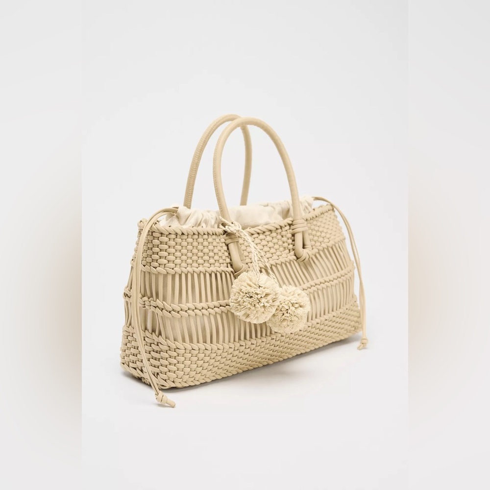 Zara BRAIDED HANDBAG - Brand new with tags! 💕💗